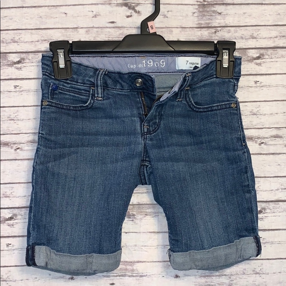 💥3/$15 Gap kids jean shorts sz. 7 - Picture 1 of 3